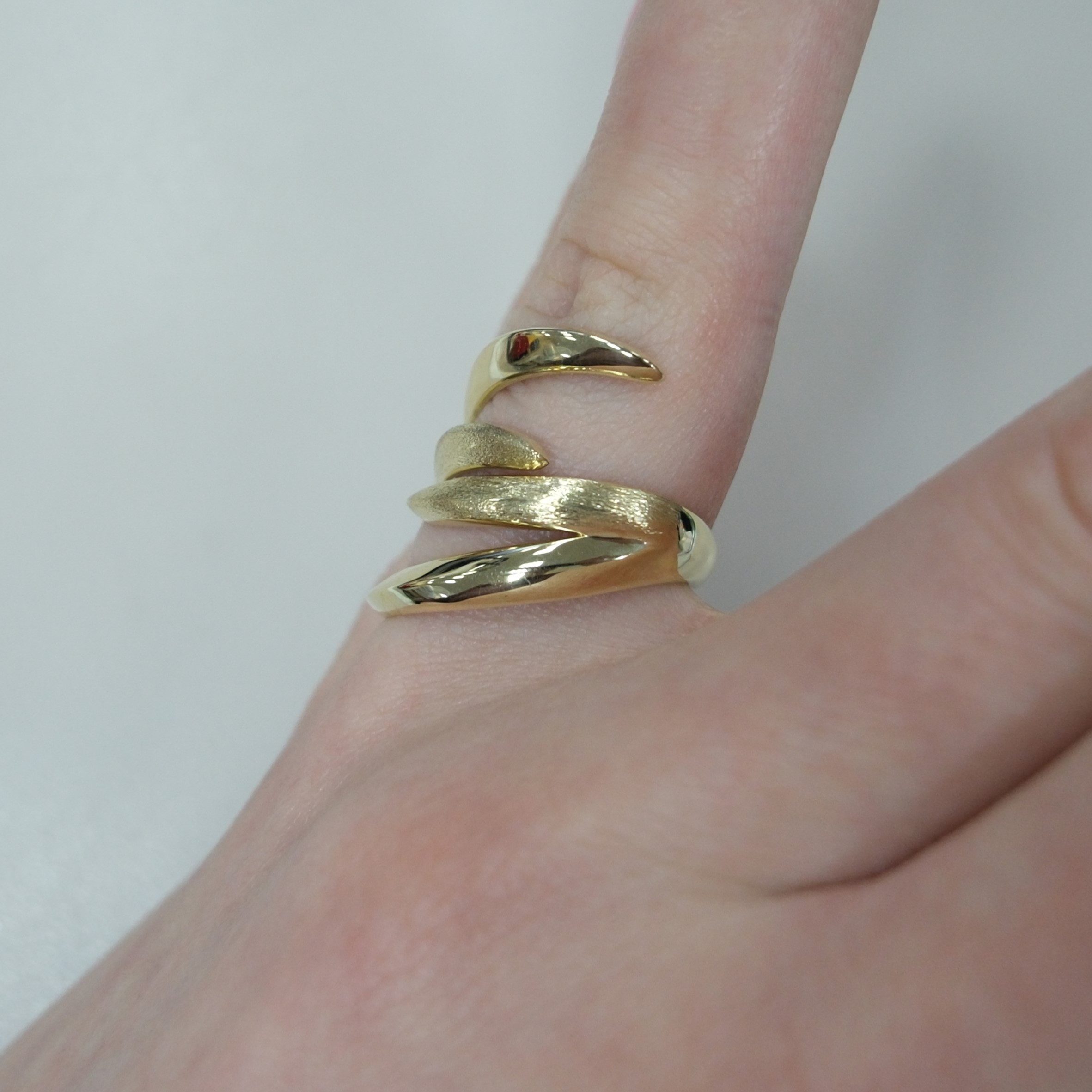 10319-000622 Кольцо (Au 585)